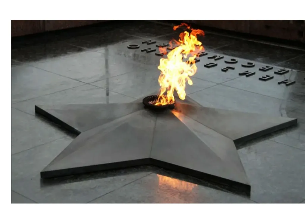 Звезда вечного огня из чугуна в Оренбурге